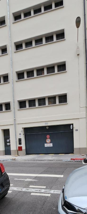 Plein Sud Terrasse Climatisation Garage Netflix Apartment Lyon Exterior photo