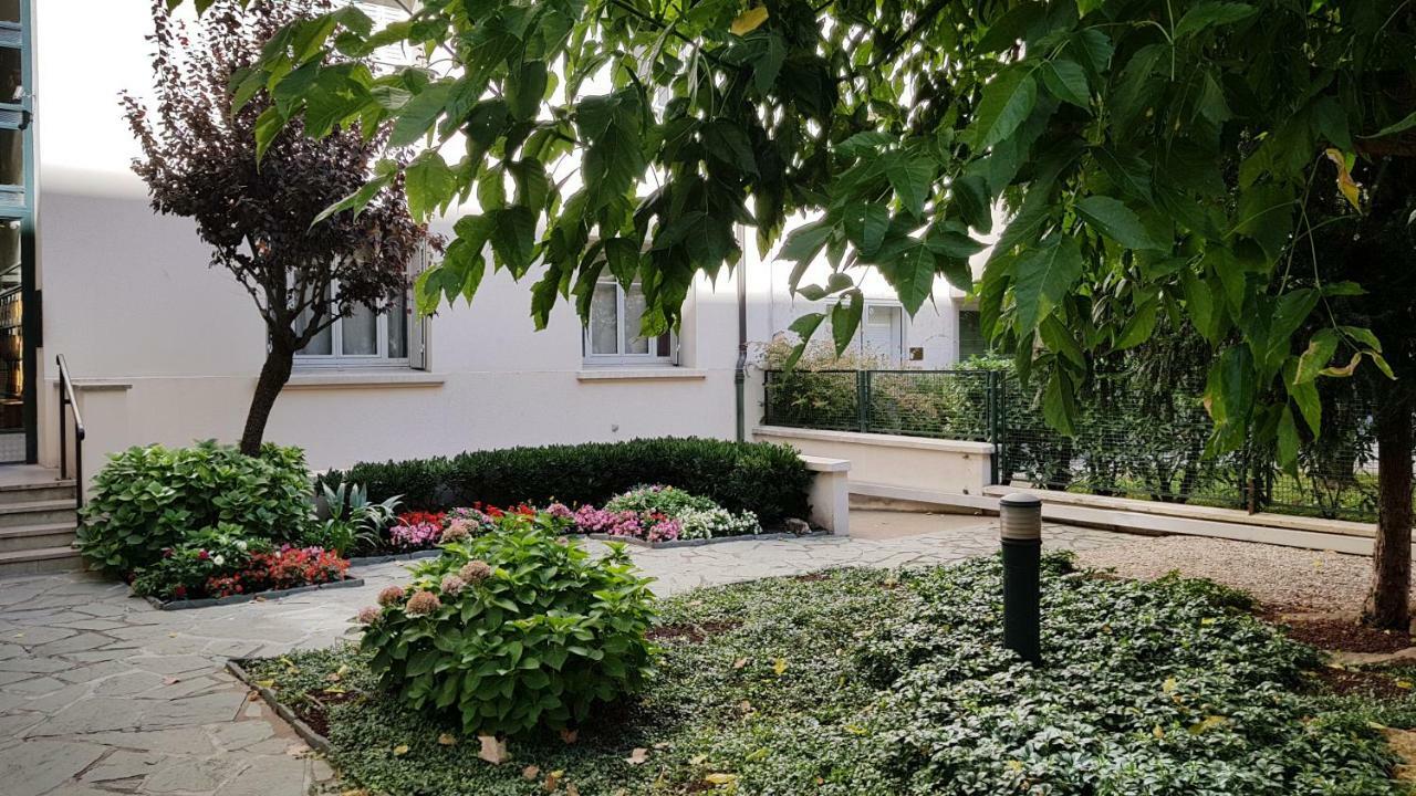 Plein Sud Terrasse Climatisation Garage Netflix Apartment Lyon Exterior photo