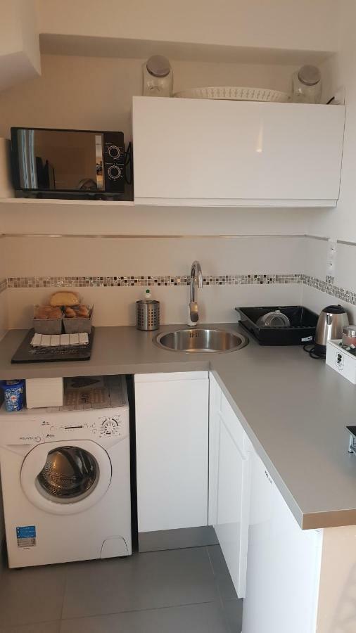 Plein Sud Terrasse Climatisation Garage Netflix Apartment Lyon Exterior photo
